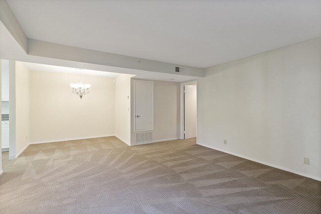 Foto del edificio - 520 Canyon Oaks Dr