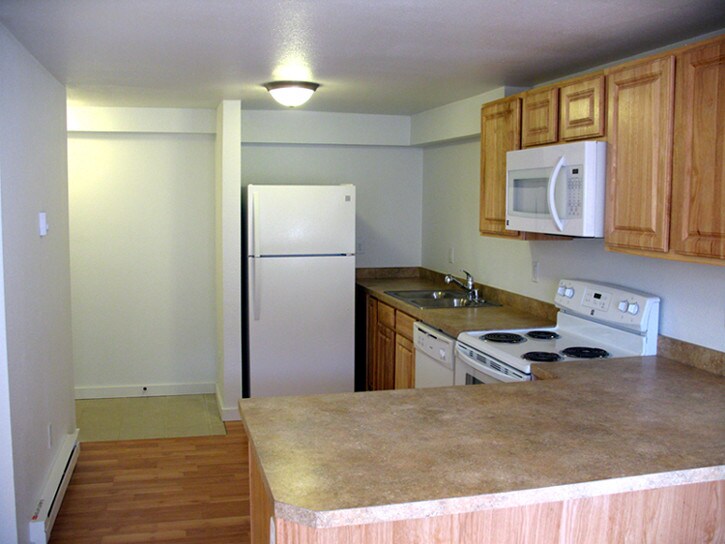 Primary Photo - 1307 River St