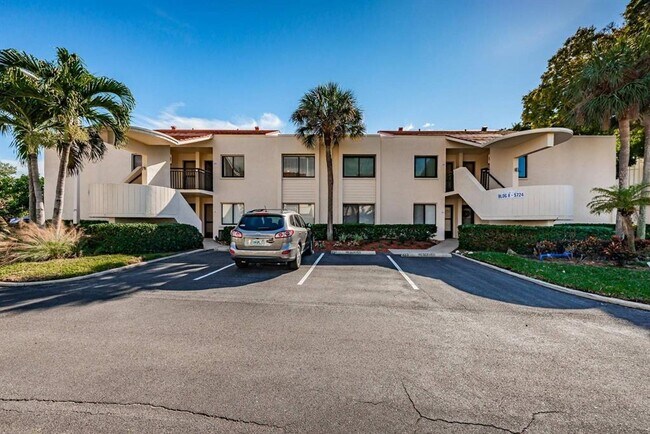 Building Photo - 5724 Del Sol Blvd