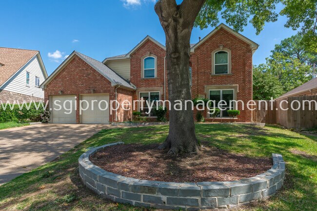 Foto del edificio - 6001 Pinwood Cir