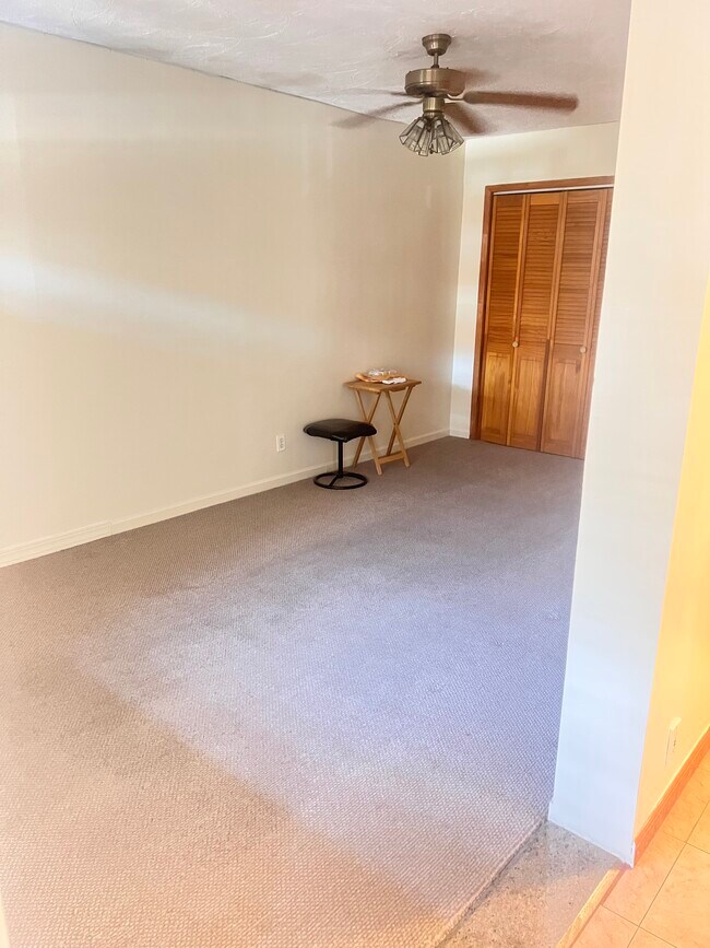 Foto del edificio - 1349 E 84th St