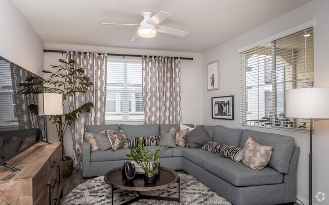 2BR, 2BA - 1115 SF - Trails at Canyon Crest