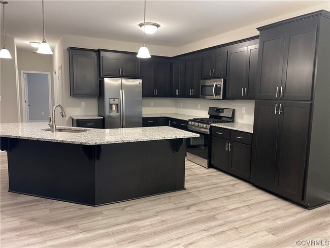 Building Photo - 14112 Laketree Dr
