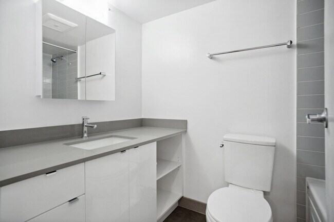 Building Photo - The Marquis