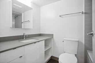 Building Photo - 1355 Pendrell St