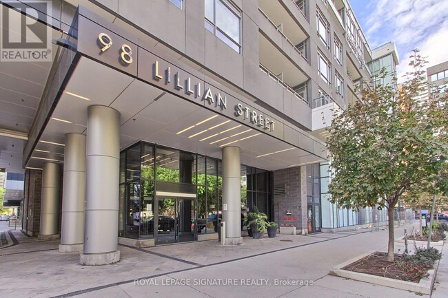Building Photo - 98 Lillian St