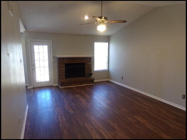 Building Photo - 35 Point W Cir