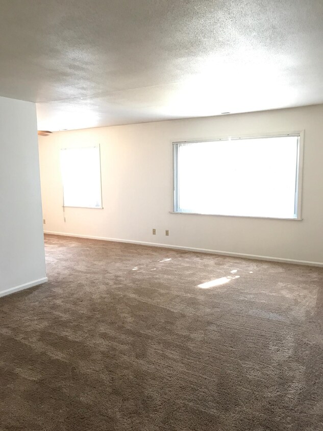 1809 Valley Rd Unit 1809 Valley Road Uni, Champaign, IL 61820 Room for Rent in Champaign, IL