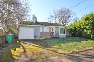 Building Photo - 6200 NE Shaver St