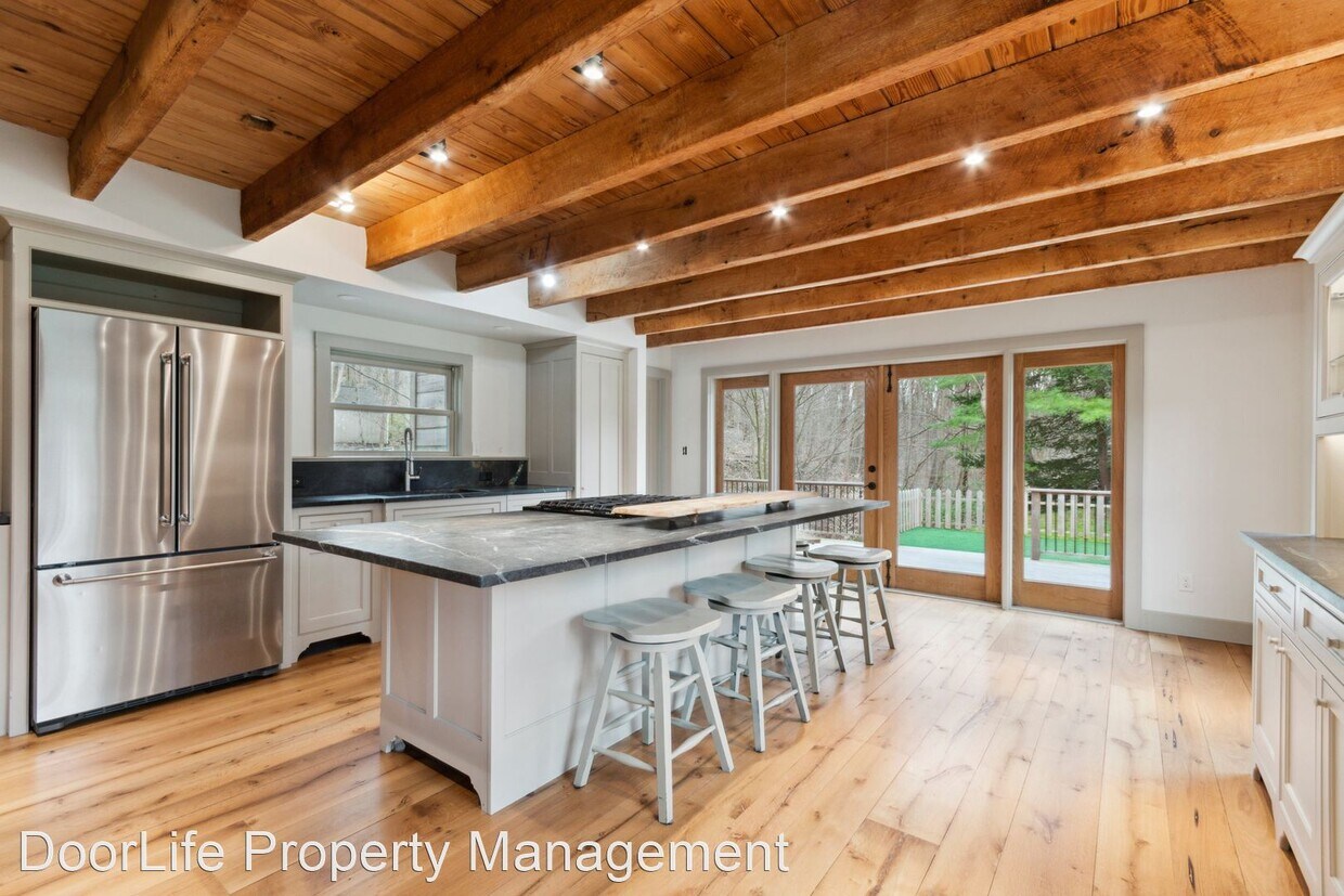 Primary Photo - 2 br, 1.5 bath House - 248 Cedar Knoll Rd