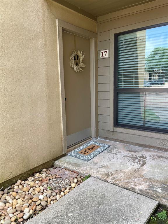Building Photo - 3300 Pebblebrook Dr