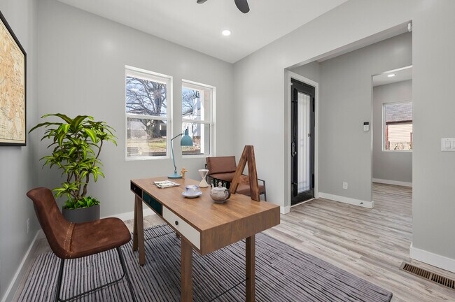 Foto del edificio - 726 Windsor St SW