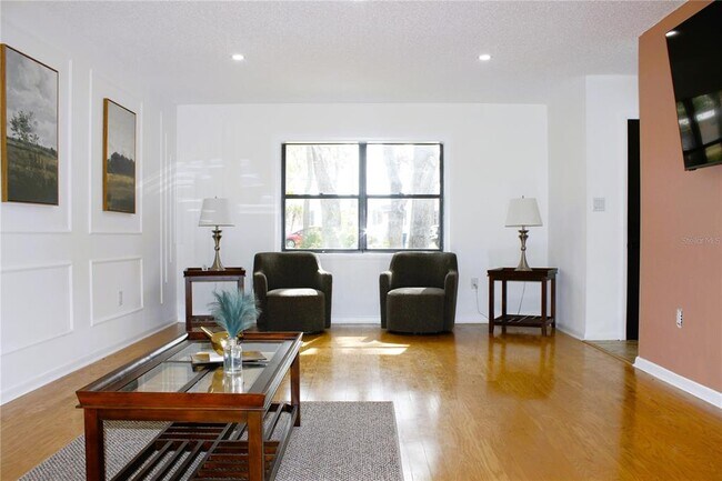 Foto del edificio - 3201 Bartlett St