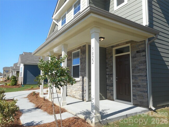 Foto del edificio - 5022 Markfield Ln