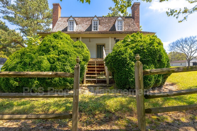 Building Photo - 11826 Colonial Trail W