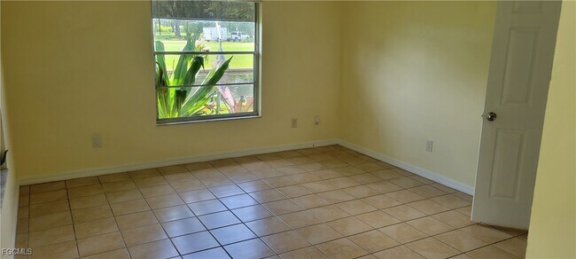 Foto del edificio - 14907 Wise Way