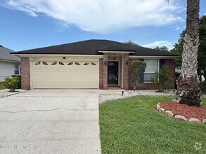 Building Photo - 11201 Wandering Oaks Dr