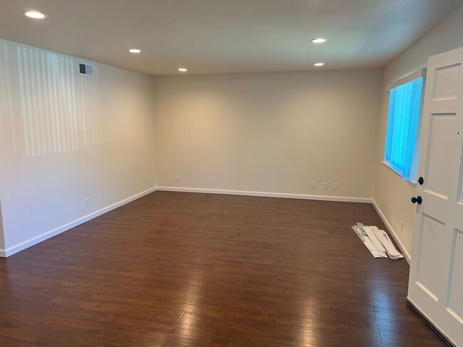 Building Photo - DESIREABLE UNION CITY NEIGHBORHOOD BEAUTIF...