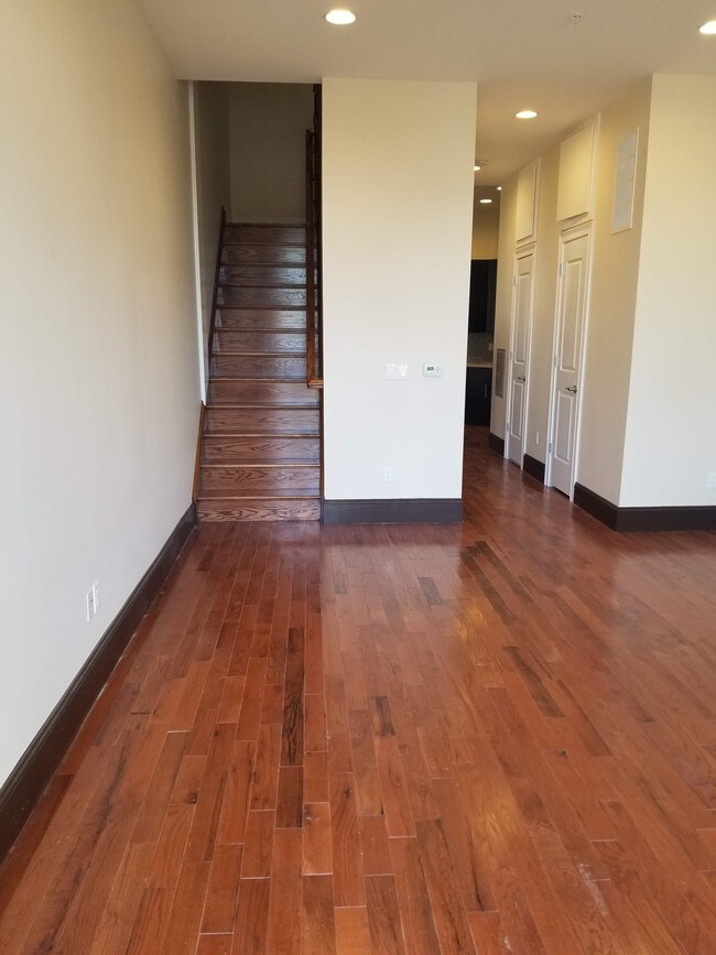 Sala de estar - 575 Hoboken Rd