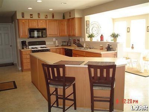 Foto del edificio - 3116 Fox Hill Rd