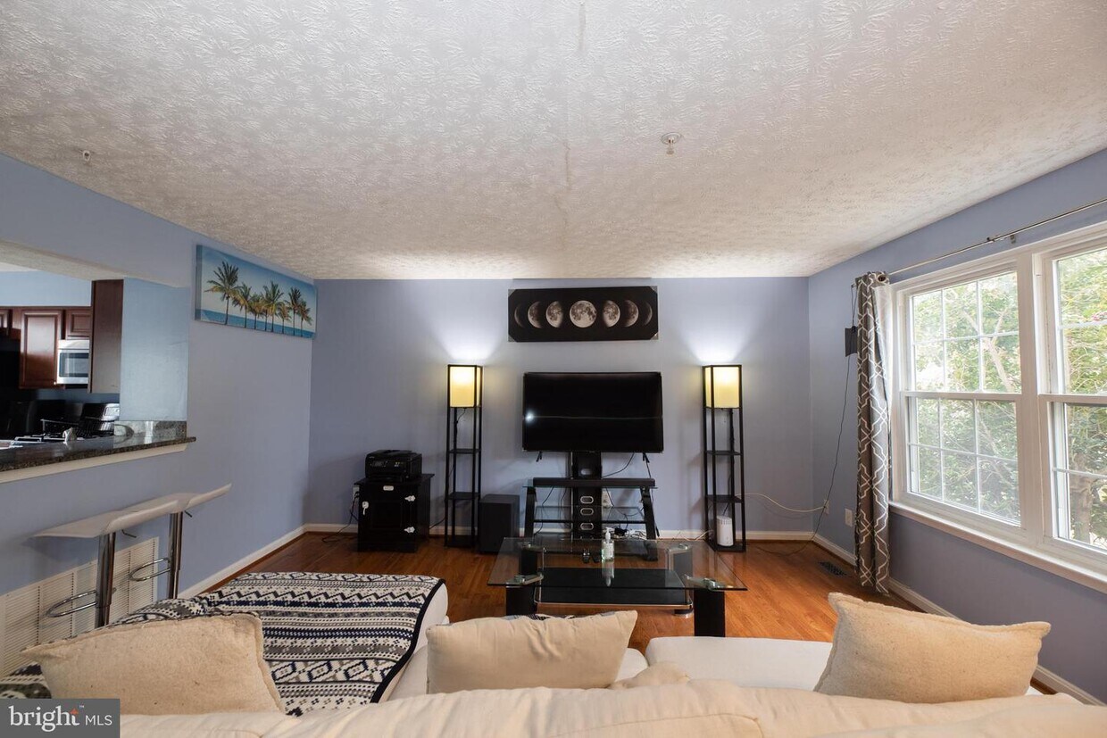 2323 Bluegrass Heights Ct, Rosedale, MD 21237 Townhome Rentals in