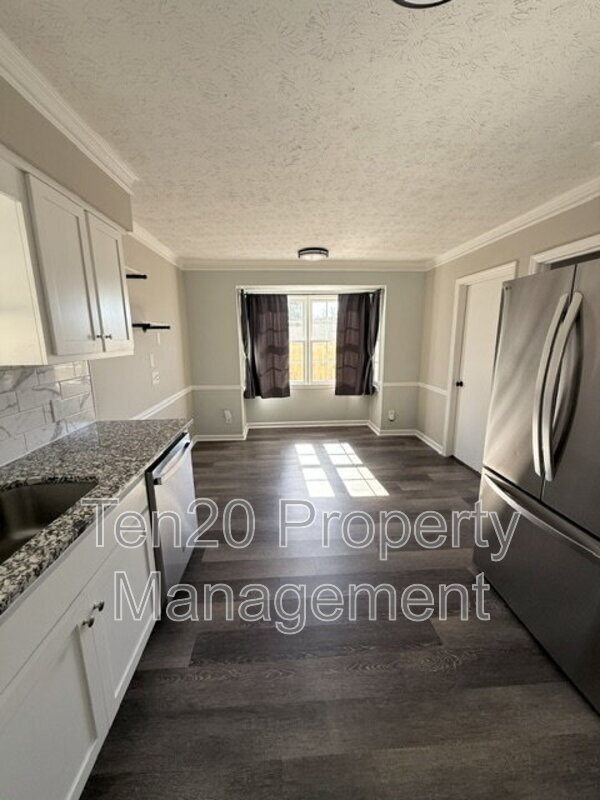 Foto del edificio - 7332 Kirkwood Dr