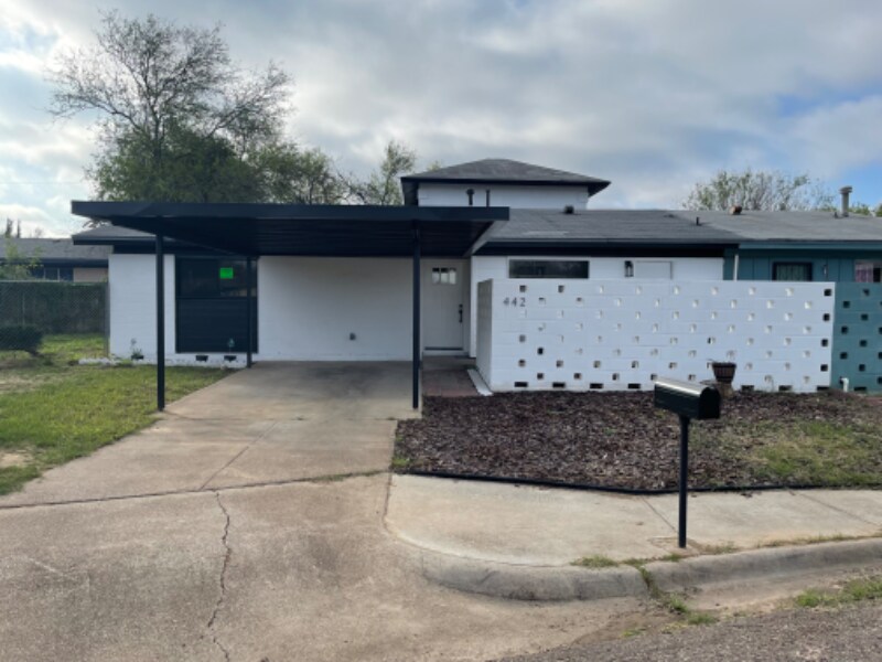 442 A Sagebrush Cir, Laredo, TX 78041 Apartment for Rent in Laredo