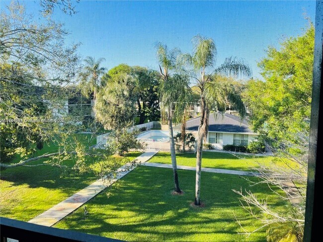 Foto del edificio - 5100 SW 64th Ave