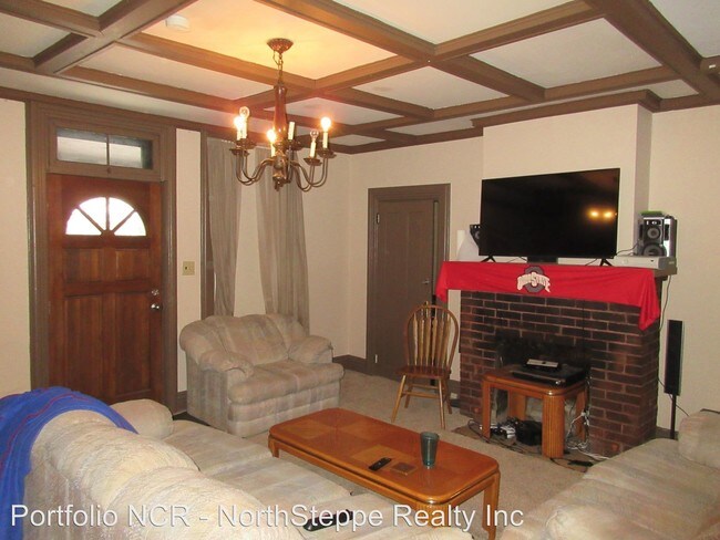 Building Photo - 5 br, 2 bath Apartment - 42-44 E Norwich
