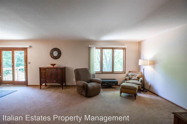Building Photo - 4 br, 3 bath House - 2941 Dimrill Stair