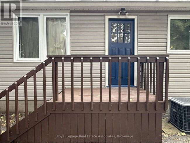 Photo du bâtiment - 1227 Argreen Rd
