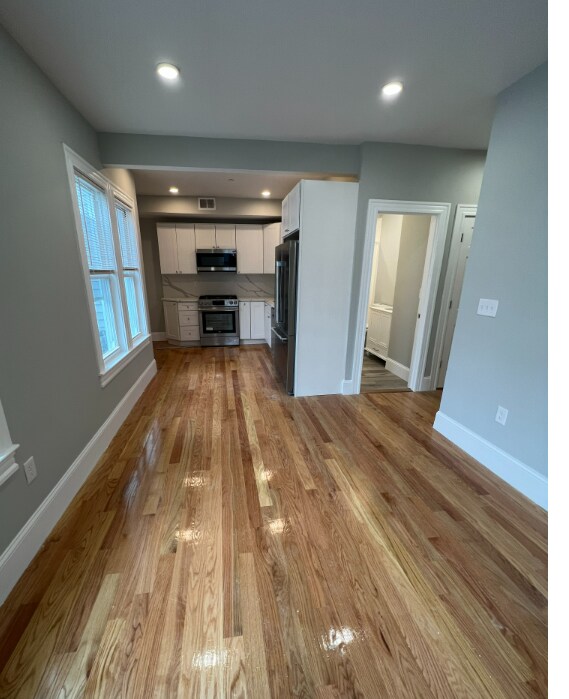 Building Photo - 75 Pearl St