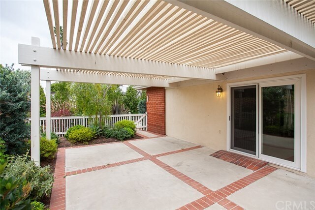 Building Photo - 470 Shady Dr