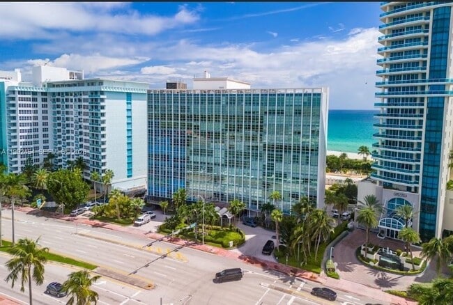 Building Photo - 5055 Collins Ave