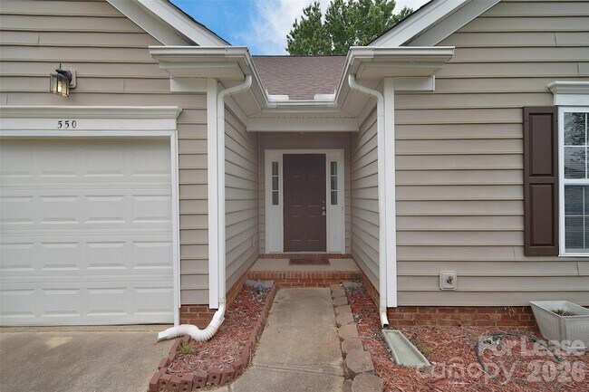 Foto del edificio - 550 Carlisle Dr