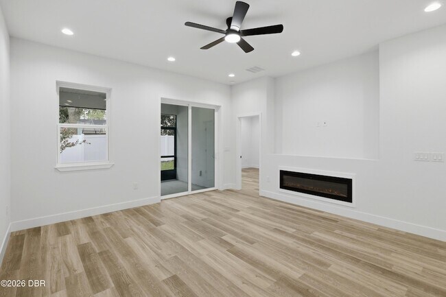 Foto del edificio - 8 Second Path Unit A
