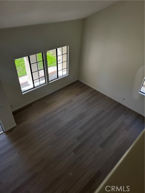 Foto del edificio - 15 Skyline Ln