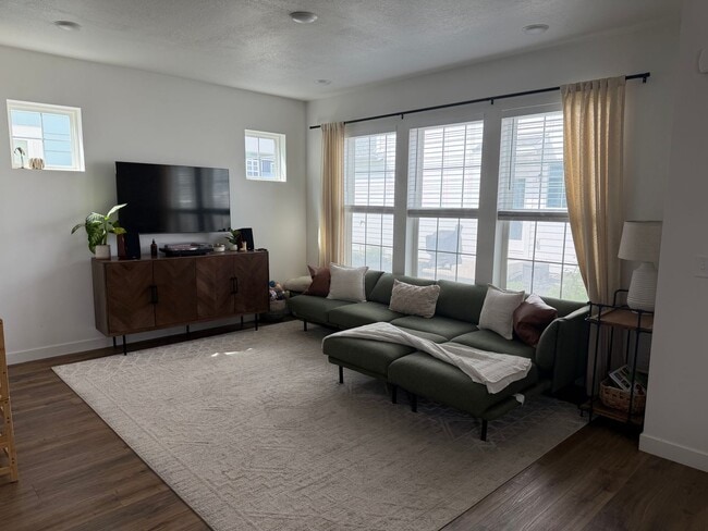 Photo - 3 bedroom, 2 bathroom South Jordan Home