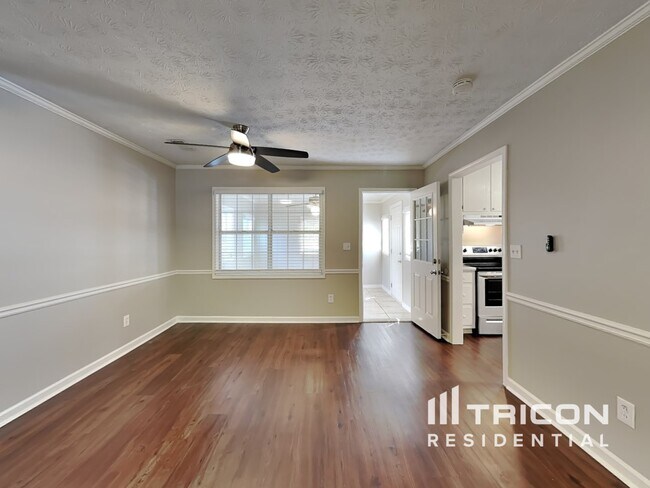 Foto del edificio - 1381 Providence Way