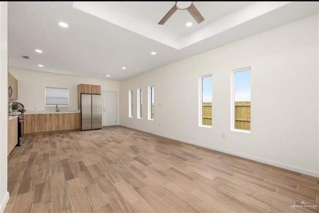 Foto del edificio - 12 Israel E Ave