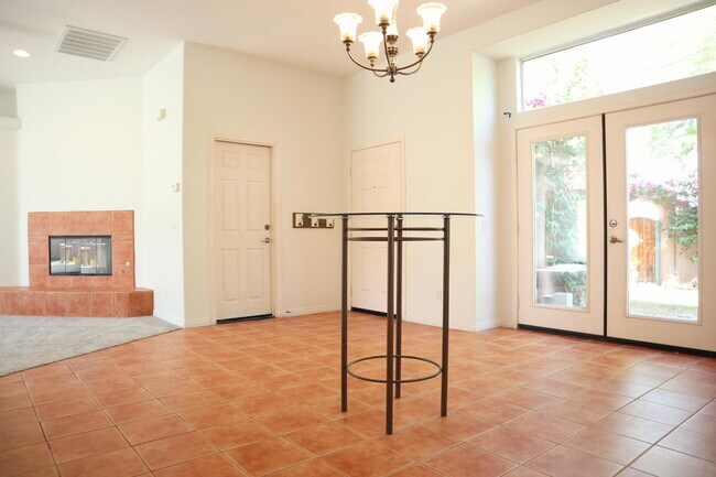 Building Photo - 52885 Avenida Ramirez