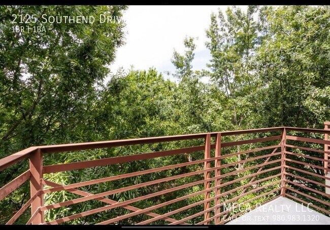 Photo - 2125 Southend Dr Apartment