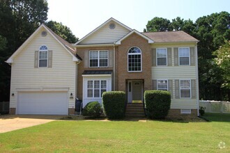 Building Photo - 2120 Benomi Dr