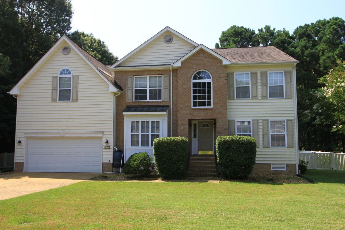 Primary Photo - 2120 Benomi Dr