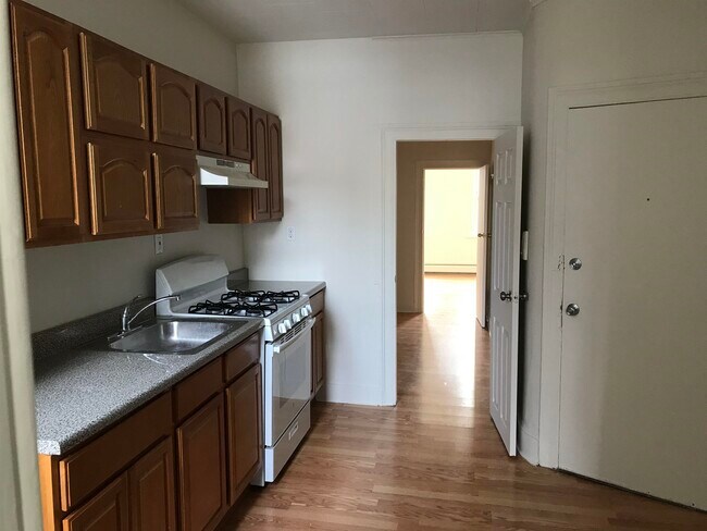 Building Photo - 376 2nd St