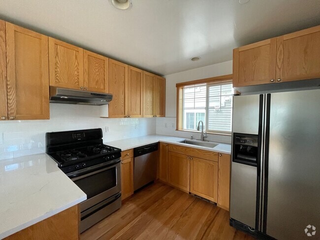 Building Photo - 4342 7th Ave NE
