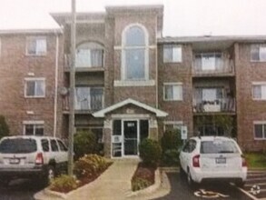 Building Photo - 881 Swift Rd