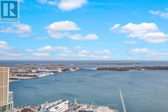 Building Photo - 15 Lower Jarvis St