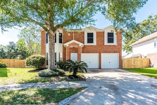 Foto del edificio - 1834 Kemah Oaks Dr