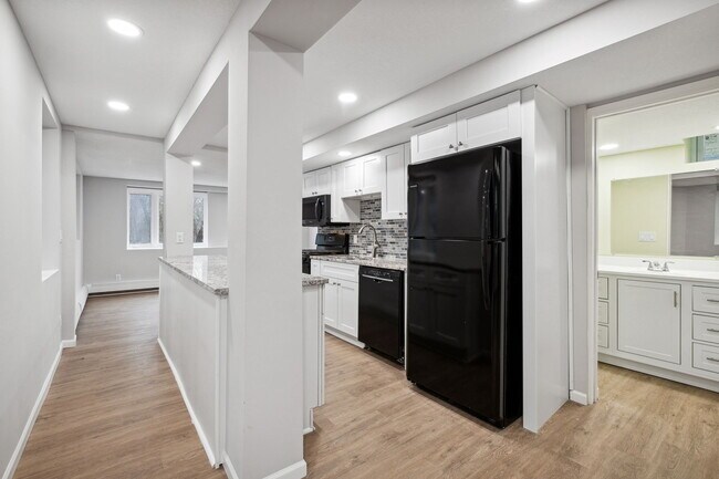 Foto del edificio - 1033 Bluff Ave E